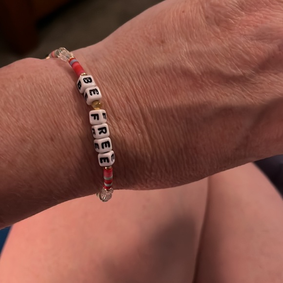 Be Free Bracelet - Picture 3 of 4